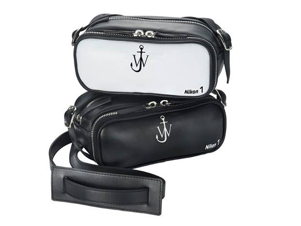 POMPIDOO_stylish_camera_bags_as_front_row_essential_2